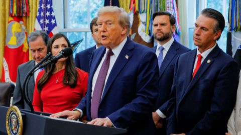 Trump confirma un ataque en aguas del Caribe contra una�lancha cargada con drogas