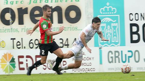 Partido de Tercera Federacin entre el Boiro y el Racing Villalbs