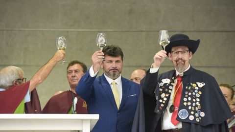 Nombramiento de nuevos cofrades y hermanamiento con otras cofrad�as