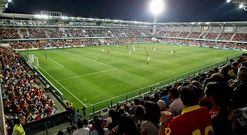 El BNG considera que con el estadio us�ndose con regularidad, la obra est� recepcionada.