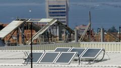 Paneles solares en una casa de Vigo