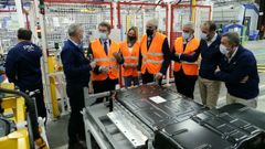 El presidente de la Xunta, Alberto N��ez Feijoo, visita Stellantis