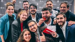 Equipo de OU K�! en la entrega de los premios Youtubeiras.