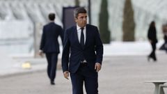 Carlos Mazn,  a su llegada al funeral