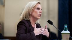 La secretaria de Seguridad Nacional de Estados Unidos, Kirstjen Nielsen, declar� ayer sobre las intenciones de la Administraci�n del presidente Trump de construir un muro en la frontera con M�xico ante el Comit� de Seguridad Nacional del Capitolio