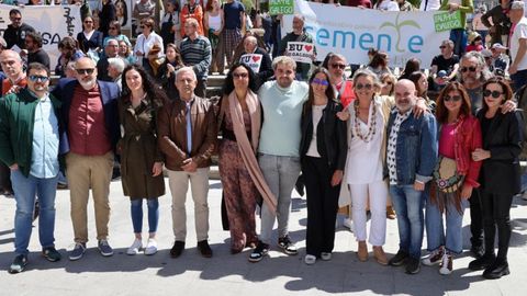 Lara Mndez y su equipo acudieron a la manifestacin a favor del gallego