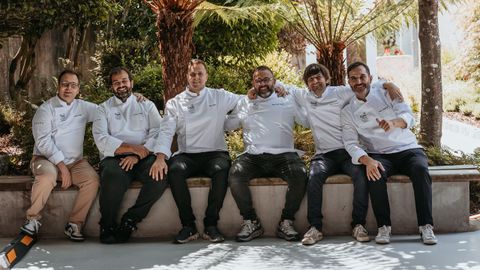 Costi�a, a la izquierda, con los otros chefs que acudieron a la larga jornada Coci�ando Galicia.