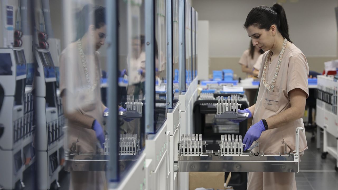 Así es el ambicioso plan gallego de infecciones de transmisión sexual: 195 millones, cribados oportunistas de VIH y hepatitis B, y autotomas para pruebas de clamidia y gonorrea