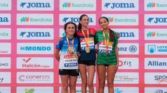 Sabela Castelo, en lo alto del podio nacional sub-18 de 5.000 metros