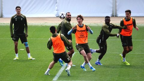 Jugadors del Celta, en el entrenamiento del pasado s�bado.