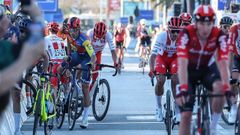 Vuelta al Algarve.La primera etapa de la Vuelta al Algarve fue suspendida despus de que el pelotn se equivocara de camino