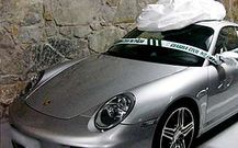 Dos de los coches de lujo incautados en la operacin policial