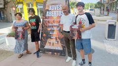 En la presentaci�n estuvieron Roc�o Louz�n, �lvaro Carou y miembros del grupo Los Bics