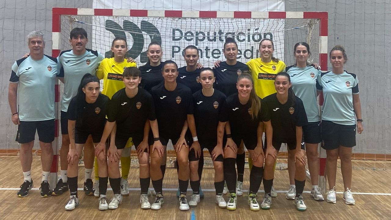 El conjunto femenino del Burela FS se presenta este jueves ante su público recibiendo al 5 Coruña