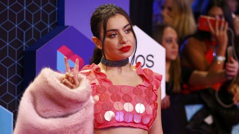 La cantante Charlie XCX.