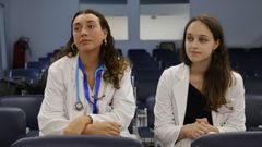 Carlota y Nuria, dos de las estudiantes sexto de Medicina que se forman en el �rea sanitaria de Pontevedra.