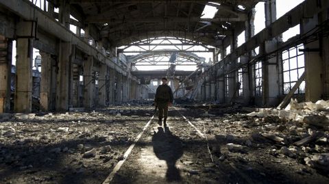 M�s ruinas ucranianas tras el conflicto armado que enfrenta a las tropas regulares con las fuerzas pro-rusas. 