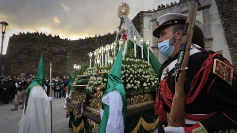 Procesin de la Virgen de la Esperanza, organizada por la Insigne Cofrada de la Virgen de la Esperanza. 