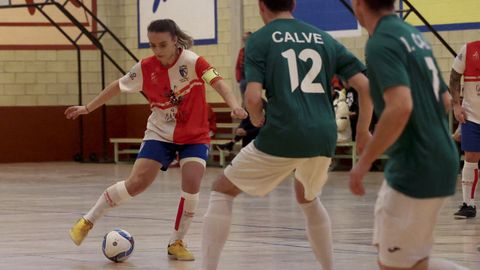 Ambra, durante un momento del partido ayer en la prisin de Teixeiro.