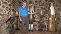 Dar�o Lodeiro en una de las salas de su museo, que estuvo cerrado desde octubre
