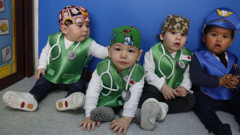 En la escuela infantil Bonecos de Vilagarc�a la tem�tica fueron las profesiones 