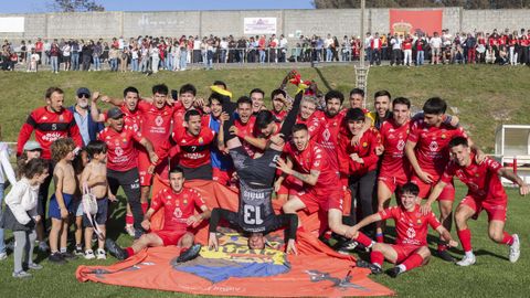 EL MUX�A CELEBRA EL PASE A LA FINAL DE LA COPA TRAS VENCER AL SOF�N EN A ARLI�A POR 2-1.