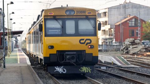 El tren Celta que une actualmente Vigo y Oporto