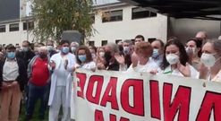 Concentraci�n sanitaria a las puertas del Hospital Comarcal de Valdeorras