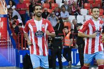 Pita y Seoane saltando al campo