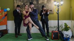 Ensayo del grupo de tango La Gata Flora