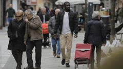 Gente paseando en A Coruña
