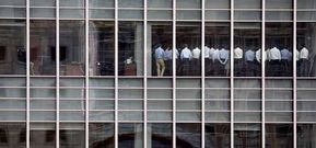 La ca�da de Lehman Brothers, un a�o despu�s del estallido de la crisis de las �subprime� desat� un aut�ntico hurac�n.