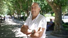 Manuel Mart�n Gonz�lez posa a pocos metros del parque de San L�zaro, en Ourense