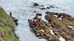 La Guardia Civil rescata el cuerpo de un hombre fallecido que hab�a salido a bucear en Llanes.