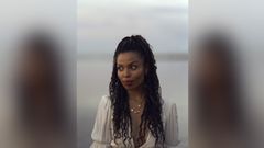 La escritora irlandesa Emma Dabiri