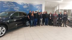 Integrantes de la actual plantilla de la concesionaria Autos Lemos, que organiza el Salón del Automóvil