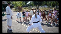 Os mestres do Club Karate Valga impartiron a sesi&oacute;n