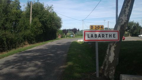 Se�al de Labarthe en Francia.