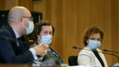 Los abogados del Estado escuchan al letrado de la Xunta durante la vista de este martes sobre el pazo de Meir�s