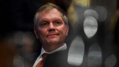 Alan Shaw fue CEO de Norfolk Southern. Lo cesaron de su cargo por tener una relación «inapropiada» con la directora jurídica