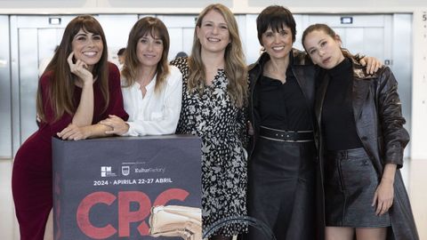 La directora y guionista Clara Roquet y las actrices Elena Anaya, Irene Escolar, Marta Etrura y Bel�n Cuesta