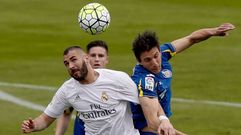 Vergini pelea con Benzema en el �ltimo Getafe-Real Madrid.