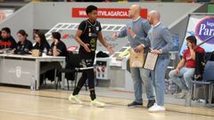 Manu Santos (centro de la imagen) ha conseguido un recambio para Maira Horford (izquierda) en muy poco tiempo