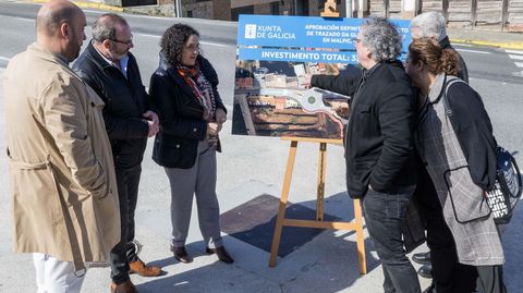 Bel�n do Campo, tercera por la izquierda, present� en Malpica los detalles del proyecto