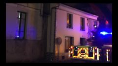 Arde una chimenea de una vivienda en Lourenz�