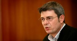 Santalla pide flexibilidad a la Xunta si detecta errores. 