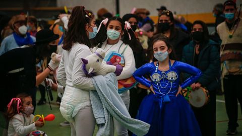 Concurso de disfraces en el carnaval de Outes.