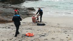 Rescate en la playa de Riazor