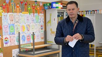 Lu&iacute;s Montenegro, el domingo, en su colegio electoral, en Espi&ntilde;o