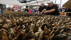 Imagen de archivo de la sardi�ada del San Xo�n de Covas